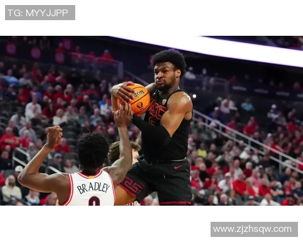 詹姆斯父子同台时刻即将来临布朗尼正式宣布参加NBA选秀